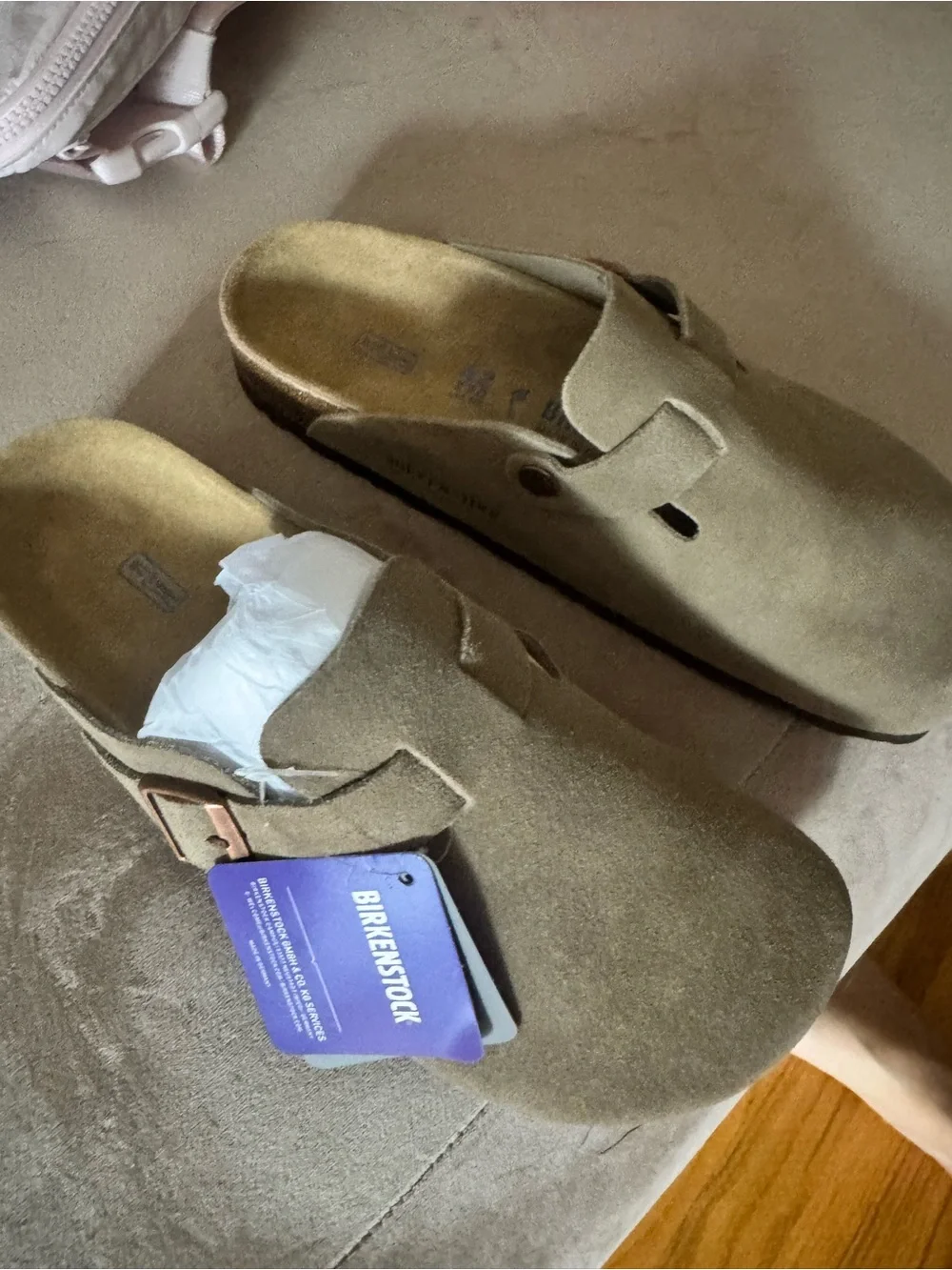 Birkenstock Men’s Suede Clog in Tan Olive
